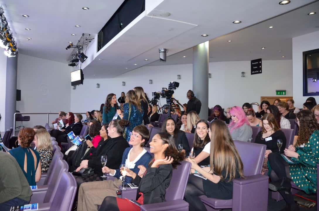 698B9083-69E1-42A3-9BBD-1F412B45498B_1_105_c