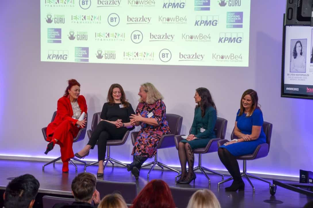 A9343226-A4A3-4F18-BFE7-22B144394C82_1_105_c