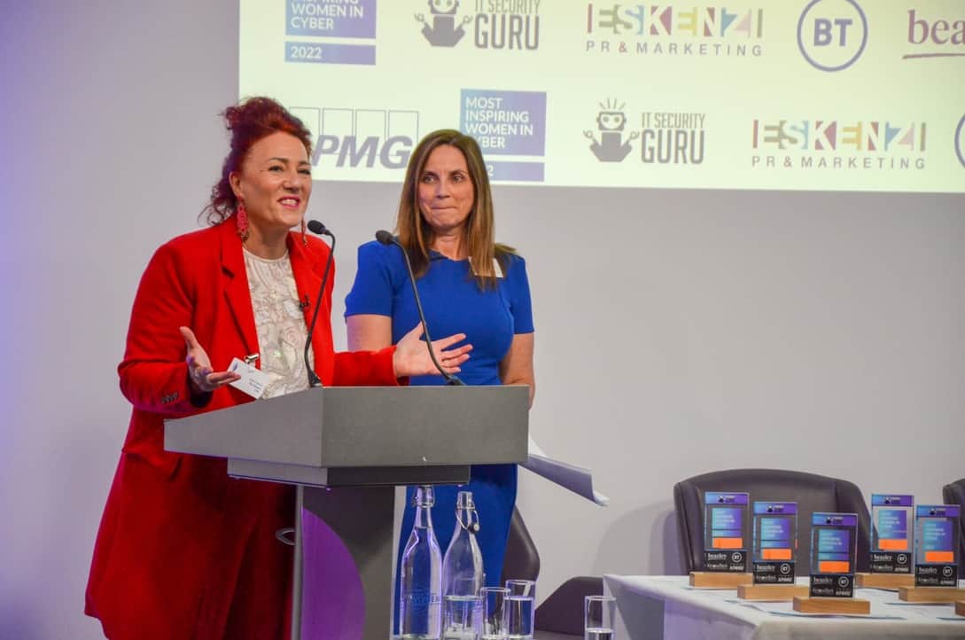 E7E7B02F-A55B-4ABD-8A95-277A208640CB_1_105_c